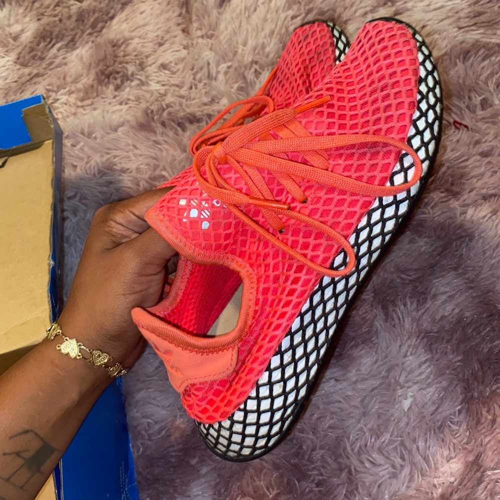 Pink Adidas - Picture 4 of 6